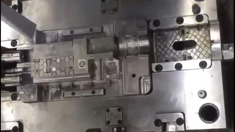 干冰清洗機加工行業(yè)案例