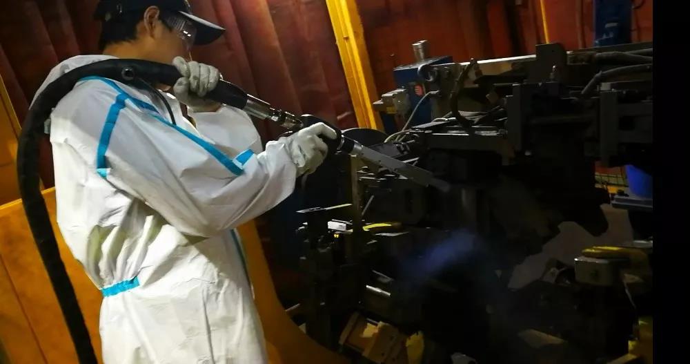 干冰清洗機汽車清洗行業(yè)